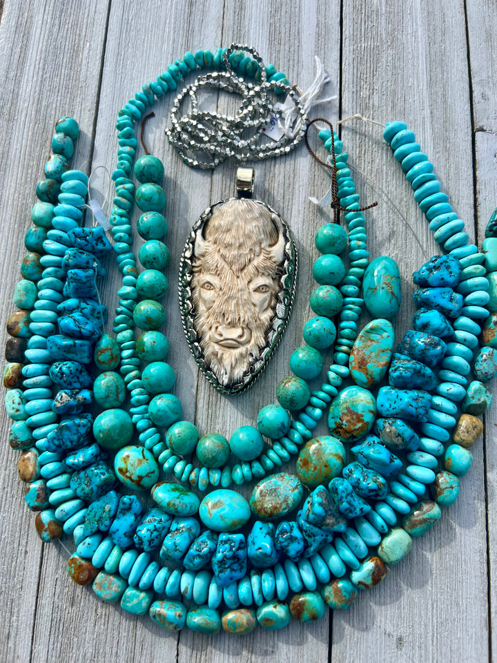 The Turquoise Bison Box *SOLD*